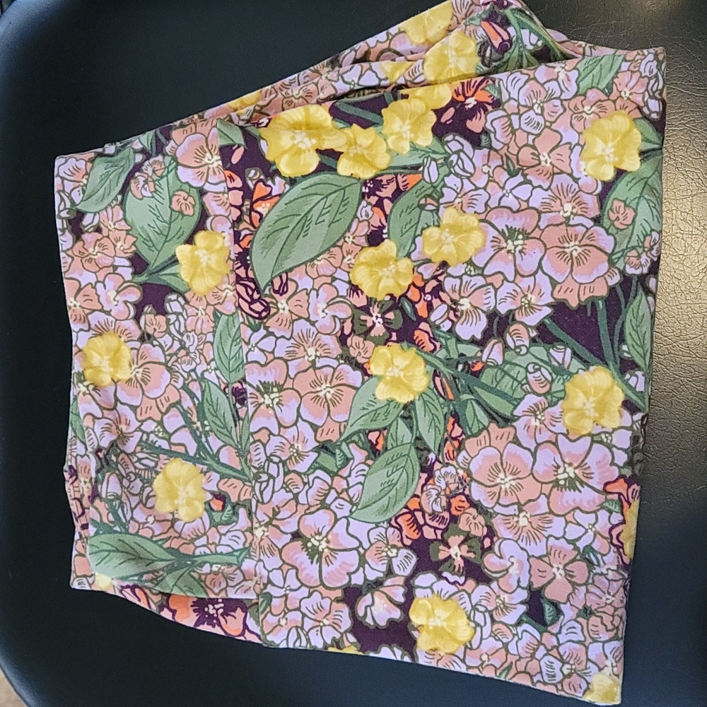 Lularoe Flowers Tall and Curvy